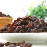 can rabbits eat raisins
